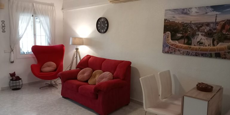 LOUNGE 2
